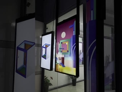 65 Inch High Brightness Double Sided LCD Display 2500nits Sunlight Readable